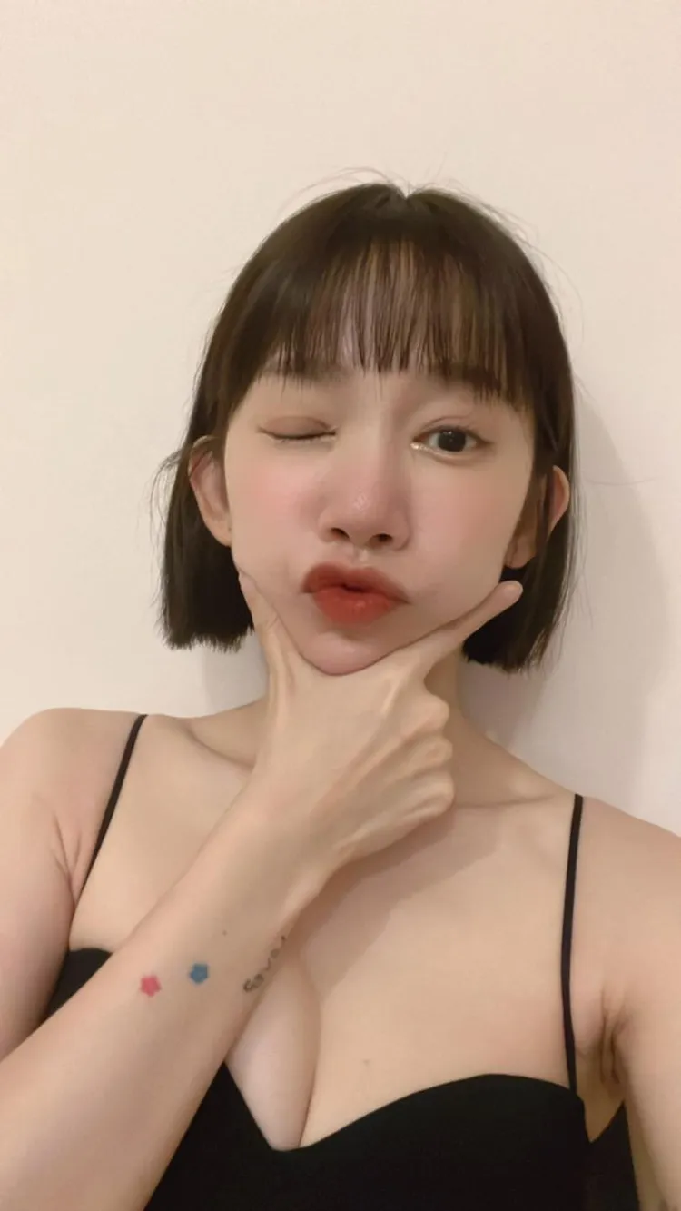 台啤啦啦隊女神羚安日前在節目上透露，自己也曾遇過「攝狼」。翻攝《羚安》粉絲頁