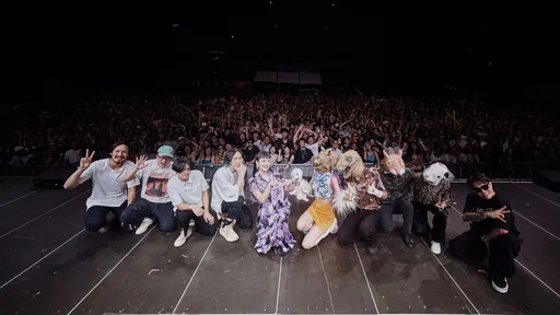 魏如萱合體恐龍的皮前進紐約開唱 粉絲手機燈海點亮中央公園夜空