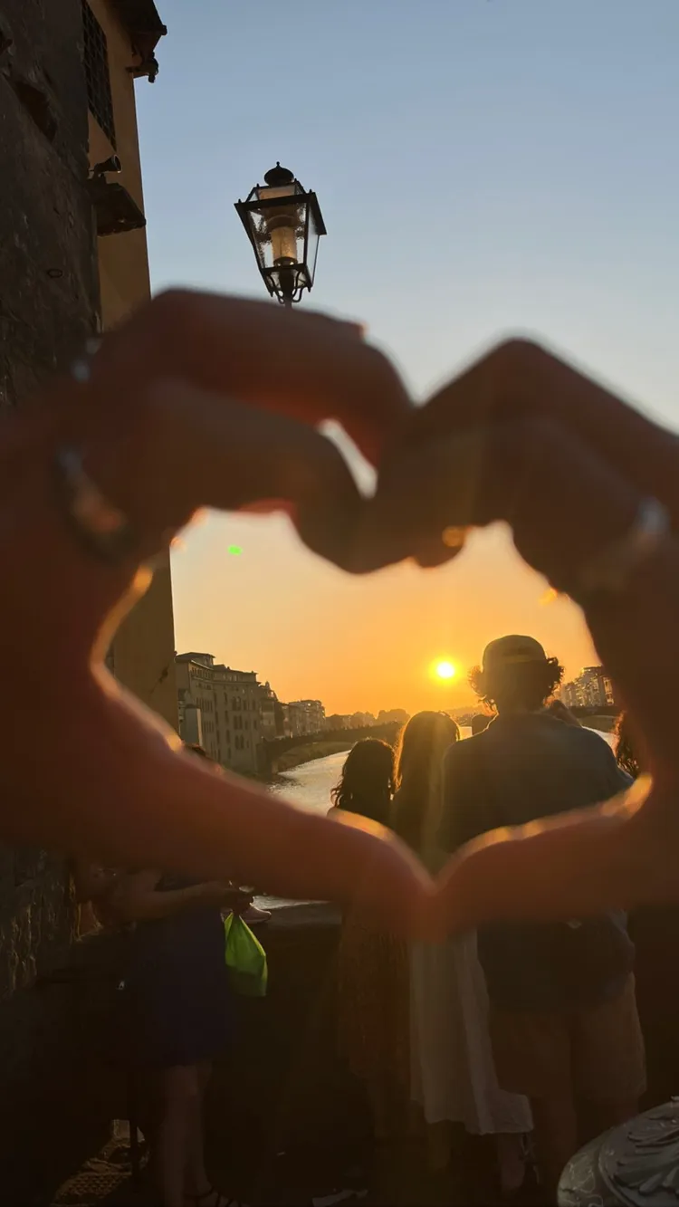 被暱稱為「寧淨CP」的王淨和曹佑寧近日同遊義大利，並頻頻在IG上釋出滿滿幸福感的放閃照。翻攝tsaoyuning IG