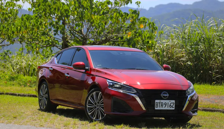 Nissan Altima小改款提供單一規格的極致尊爵版，新車售價為139.9萬元。林浩昇攝