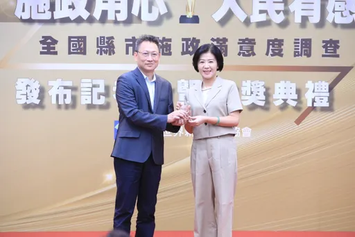 縣市施政滿意度調查 盧秀燕勇奪10金!市民幸福感連3年6都第1