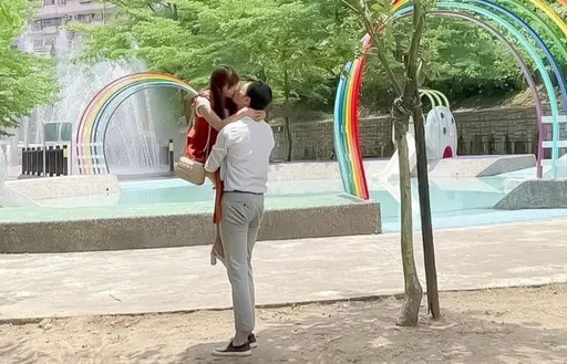 Gino、林萱瑜女上男下激吻畫面曝光　雙雙吃力大嘆根本惡魔體位