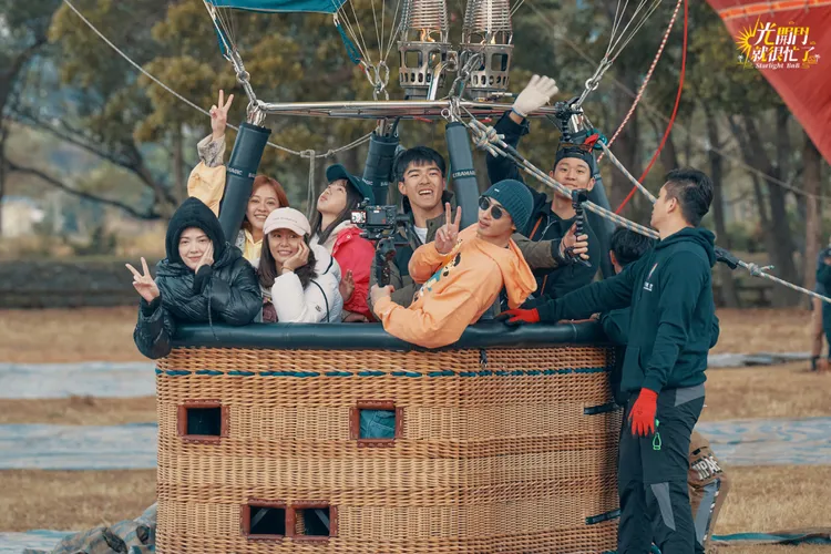 激發本性！成員人設全翻車。TVBS提供