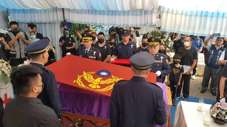 場面莊嚴肅穆。警方提供