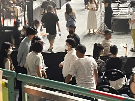 盧秀燕台北小巨蛋朝聖陳奕迅被捕捉　市議員盼台中順利「孵蛋」