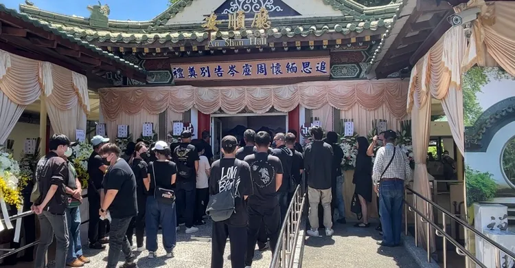 仔仔告別式今早在一殯舉行。讀者提供