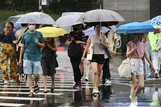 午後雷陣雨縮小　高溫警戒擴大15縣市！下周日3地區雨勢增