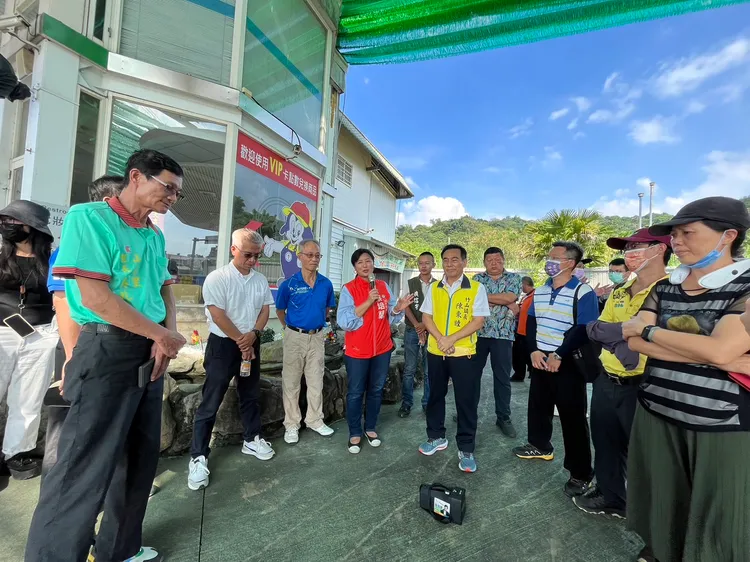 立委蔡培慧邀集相關單位會勘，解決竹山交流道附近淹水問題。蔡培慧辦公室提供