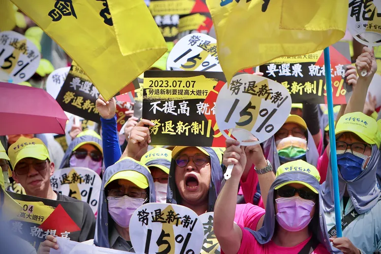 中華電信不滿18年來勞退提撥卡死在6%。林林攝