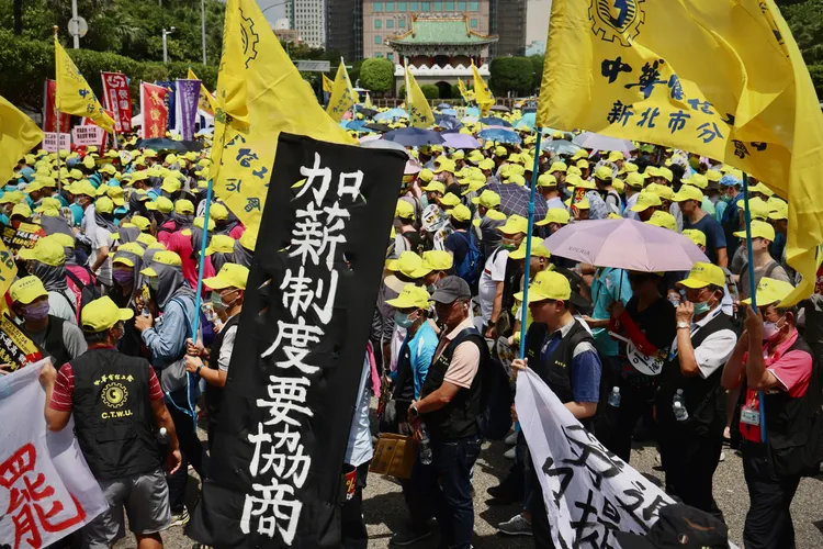 今2000人上街頭。林林攝