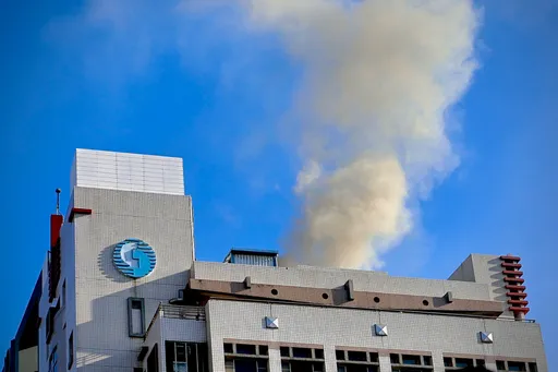 中華電信研究院頂樓起火 濃煙竄天!緊急疏散200人