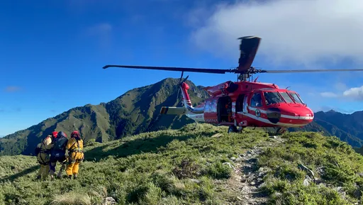 中部2起山難意外　空勤飛台中救出傷者！南投受颱風影響返航