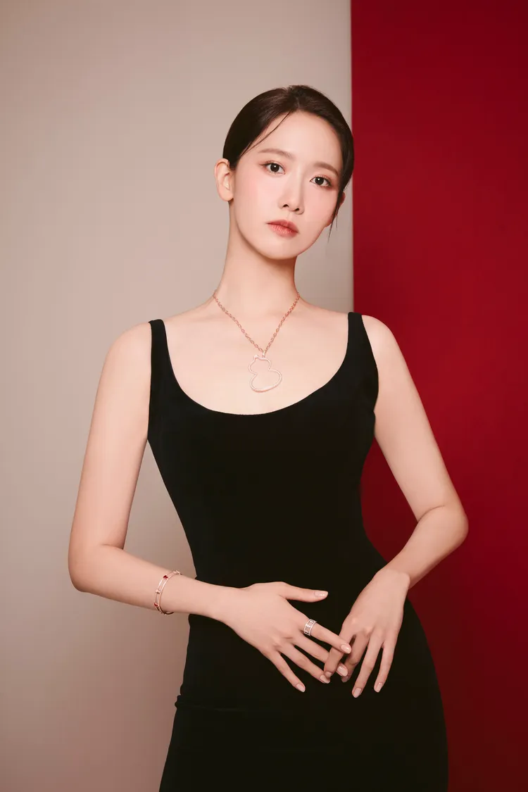 潤娥自帶摩登感的東方之美，與Qeelin揉合東西文化的美學視野不謀而合。品牌提供