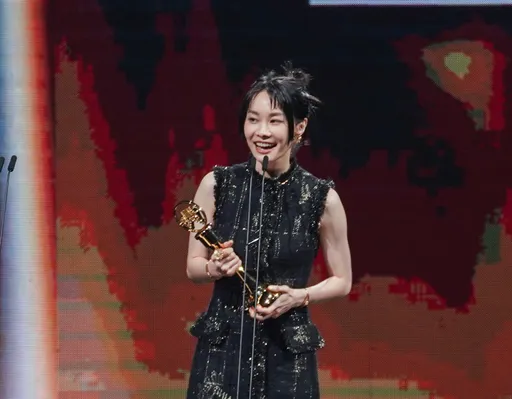 金曲獎收視冠軍竟然不是艾怡良!她領獎和他演唱才是最高潮