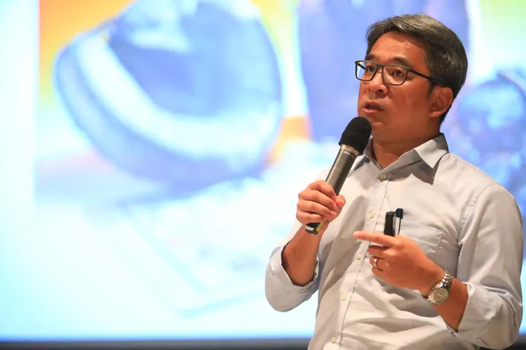 謝仕淵是作家，今年初出任台南市文化局長。取自謝仕淵臉書