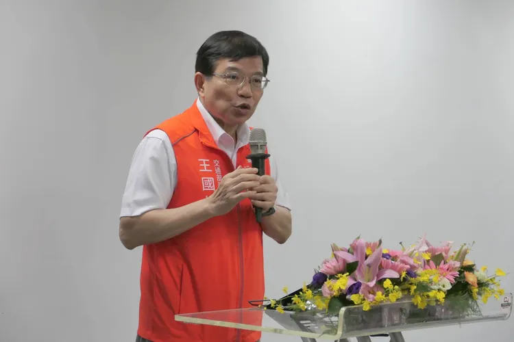 交通部長王國材。民航局提供