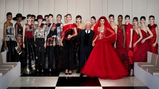 高訂秀｜GA讓伸展台開出玫瑰園　不訴諸浪漫滿滿誘人與神祕