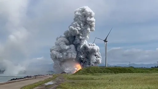 日本火箭測試驚傳爆炸!炸毀實驗場屋頂 火焰吞沒整棟建物