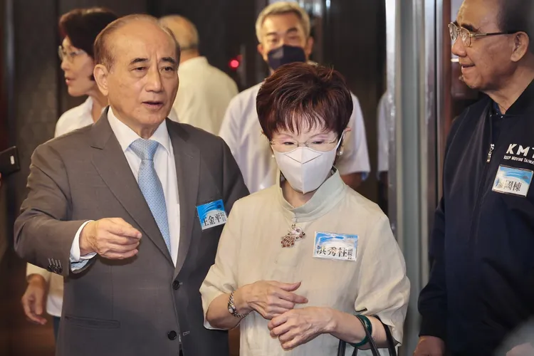 王金平出手邀請150位前現任立委出席挺侯便當會。林林攝