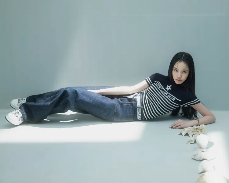 她透露把安潔莉納裘莉視為最大的偶像。《MilkX》提供