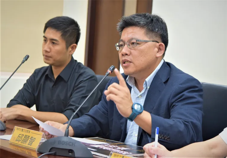 邱顯智說，下會期將提出全國空屋特別稅相關草案。時力提供