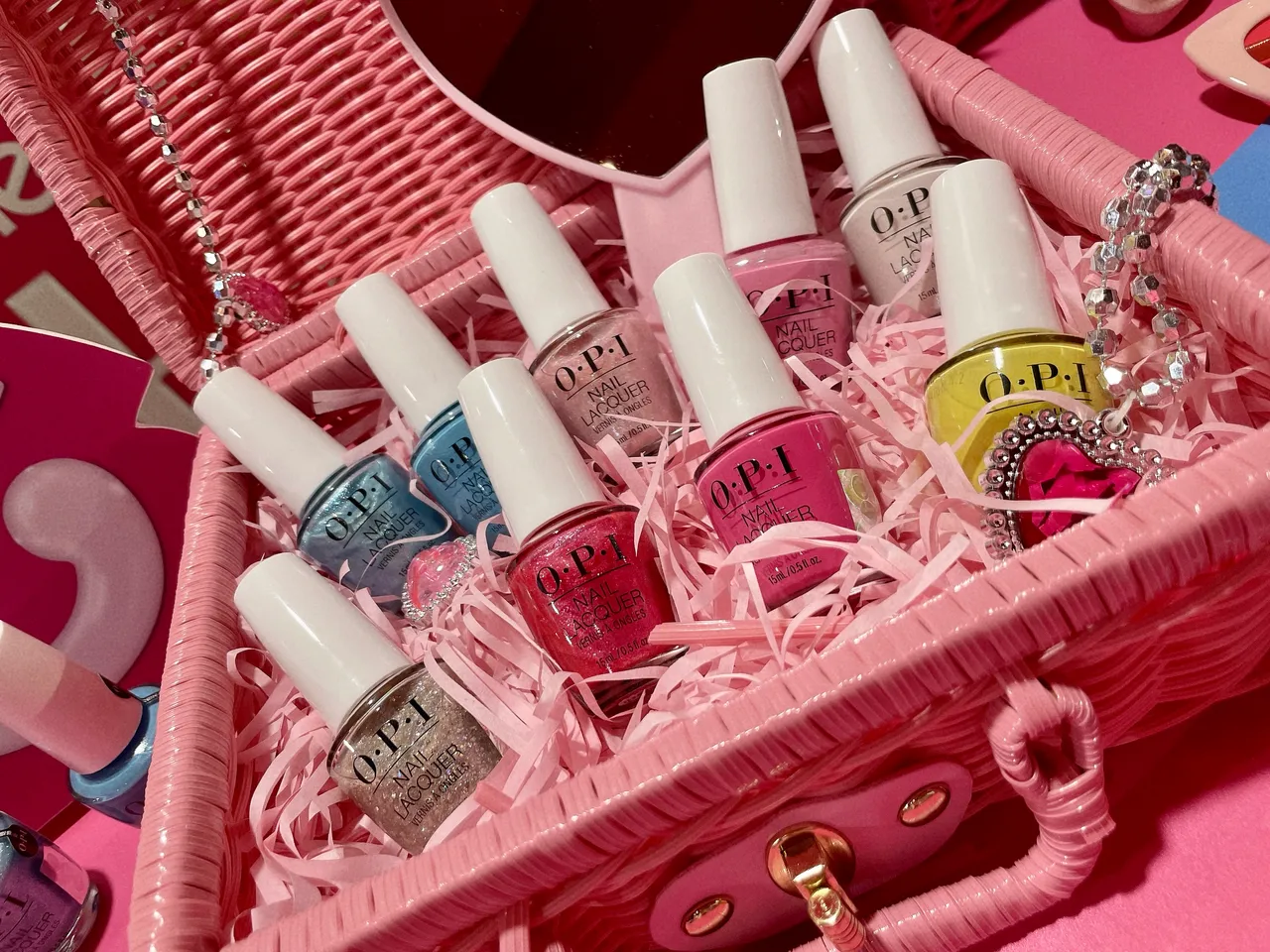 9款聯名指彩，各15ml／480元。張家玲