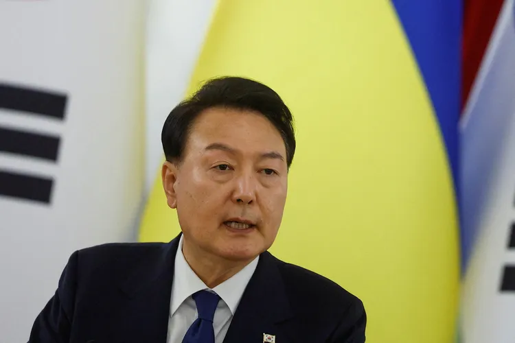 現任總統的岳母被當庭逮捕，這在南韓憲政史上尚屬首次。路透社