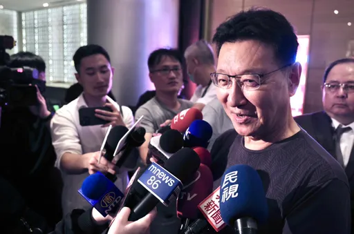 郭董怒批抹黑沒允諾初選輸了要當立法院長 趙少康這樣解讀