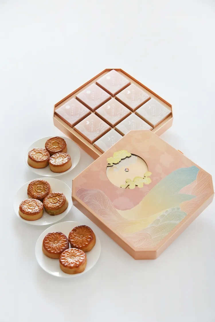 綺月雅呈中秋月餅禮盒以經典的廣式月餅呈現。大倉久和大飯店提供