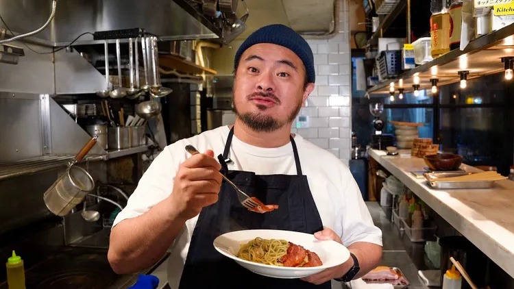 米其林名廚鳥羽周作被抓到偷吃，形象跌到谷底。翻攝鳥羽周作推特