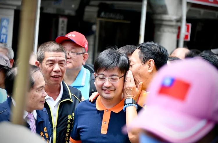 謝典林力挺郭台銘選總統，今天宣布退出國民黨。翻攝謝典林臉書