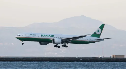 航空雙雄放量高飛 長榮航續寫新高價