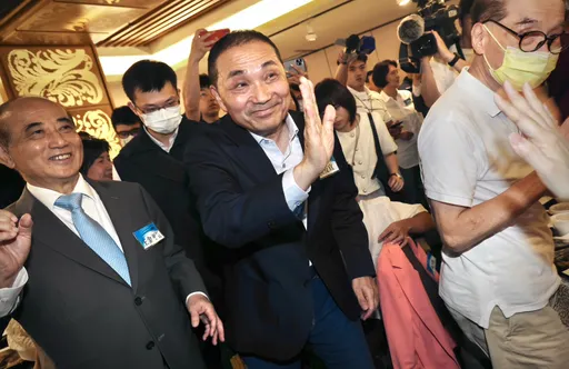 藍中常委逼宮破局!8人連署僅她到場「連署不是換侯」 目的曝光