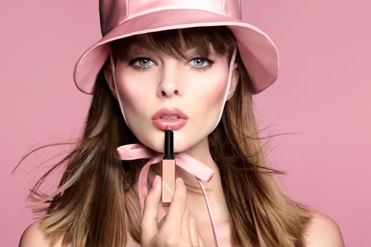 NARS全新激情過後系列彩妝將在7月7日上市。品牌提供