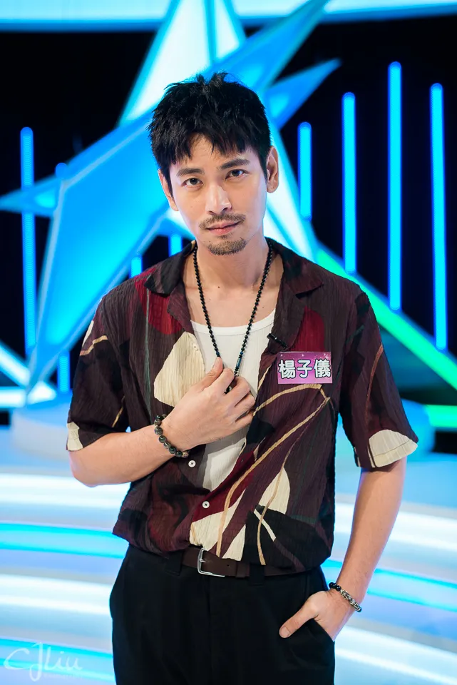 楊子儀幫鄭靚歆搶結婚禮物 22題秒答19題，連魔王都佩服。衛視中文台提供
