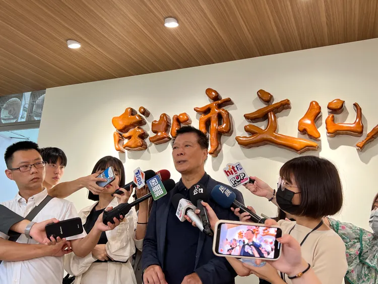 北市文化局長蔡詩萍出面還原北流租借時序。文化局提供