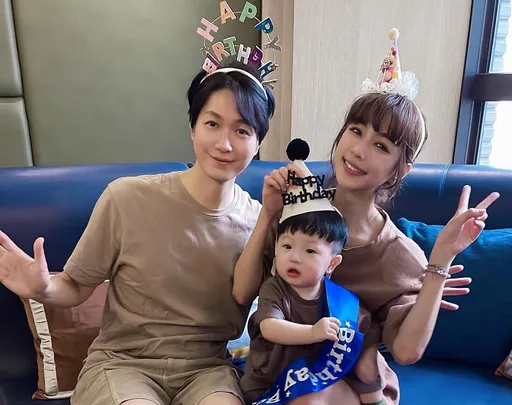 五月天怪兽表弟黄少谷为辣妻开小黄贴补家用 忏悔自视甚高曾对粉丝不礼貌