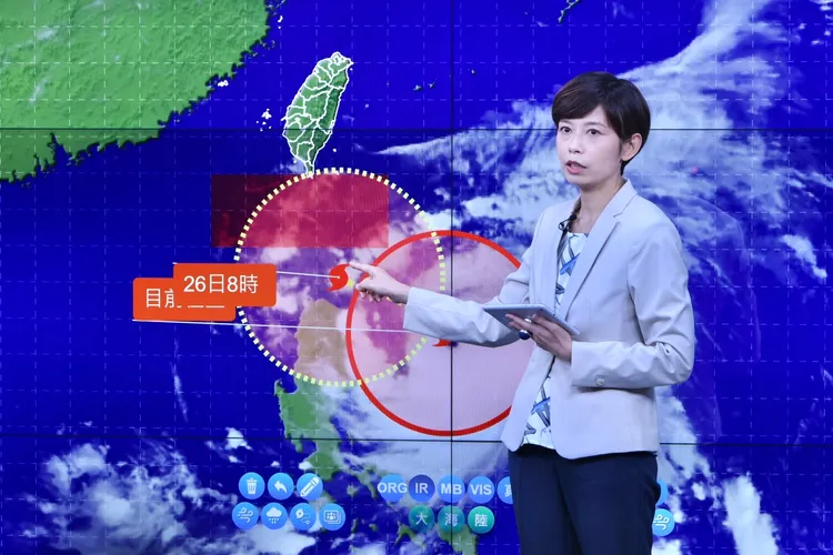 今晚到明日清晨，東半部可能出現局部大雨。林林攝