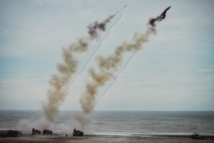 國軍於新北市八里舉行聯合反登陸演練。林林攝