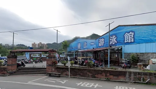 新北中和泳客「不明原因」溺毙  CPR+AED送医仍救不回