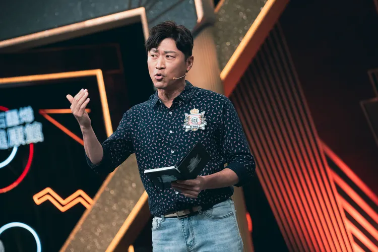 侯昌明遭員工在臉書上抱怨。三立提提供