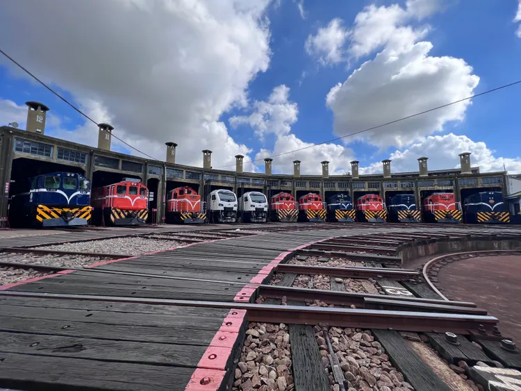 R200今於扇形車庫正式亮相。台鐵提供