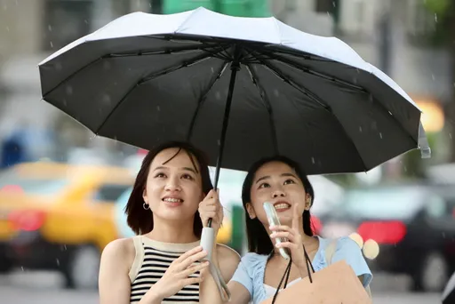 卡努估下周一轉中颱！這2天降雨熱區由北向南　暴風圈觸陸機率低