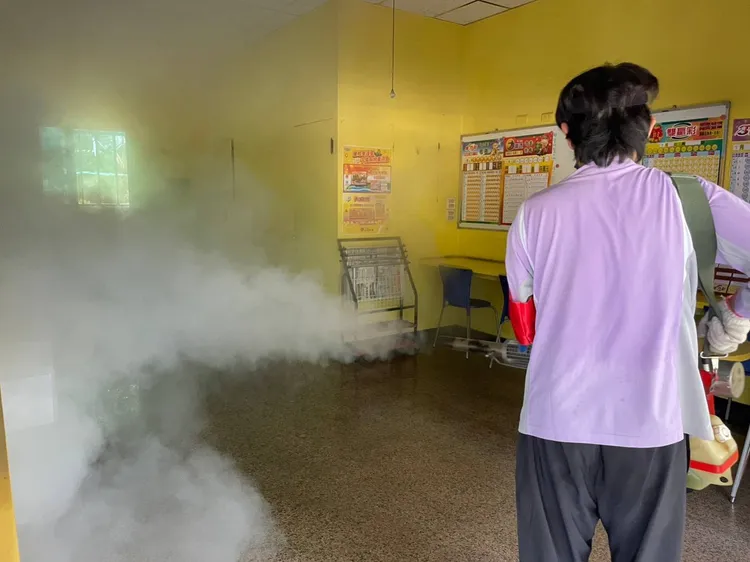 南市府加強清消，以控制疫情。翻攝畫面