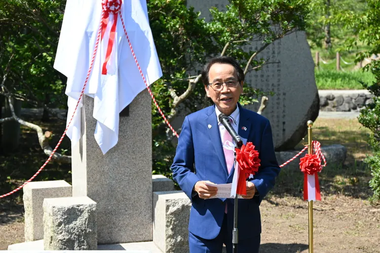 林欽榮副市長說，這座銅像是高雄百年現代化的象徵。文化局提供