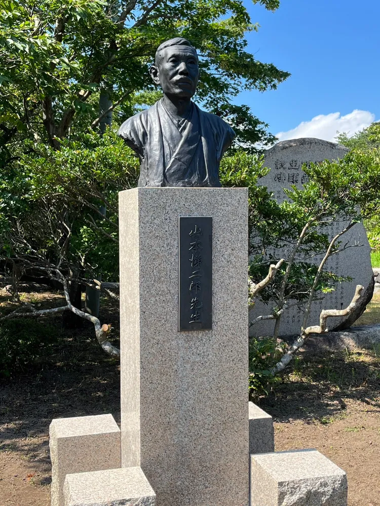 〈山本悌二郎復刻銅像〉重回佐渡真野公園。文化局提供