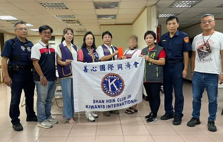 針對板橋警發掘許多弱勢個案，今年上半年已陸續有國際同濟會臺灣總會新北市多個分會，以及國際獅子會300B2區鼎馨獅子會響應。翻攝畫面