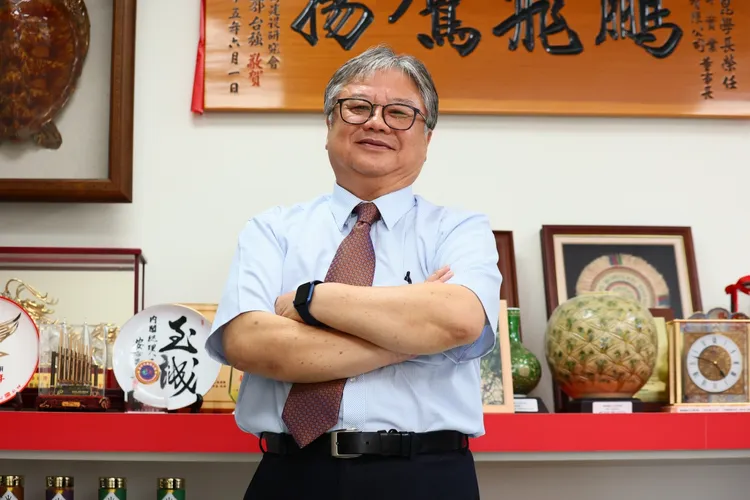 福壽實業董事長洪堯昆一手催生寵物、農場、電宰雞、麥片等事業。彭欣偉攝
