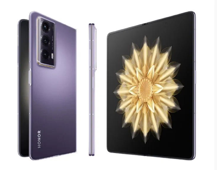 榮耀Magic V2號稱摺疊起來幾乎和iPhone一樣薄。翻攝榮耀手機的微博