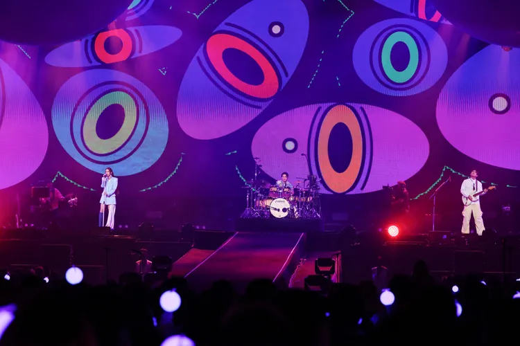 告五人首度在高雄巨蛋開唱。相信音樂提供